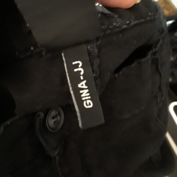 Jules & James Black Plus Size Shorts Ladies Size 14 - Picture 5 of 9